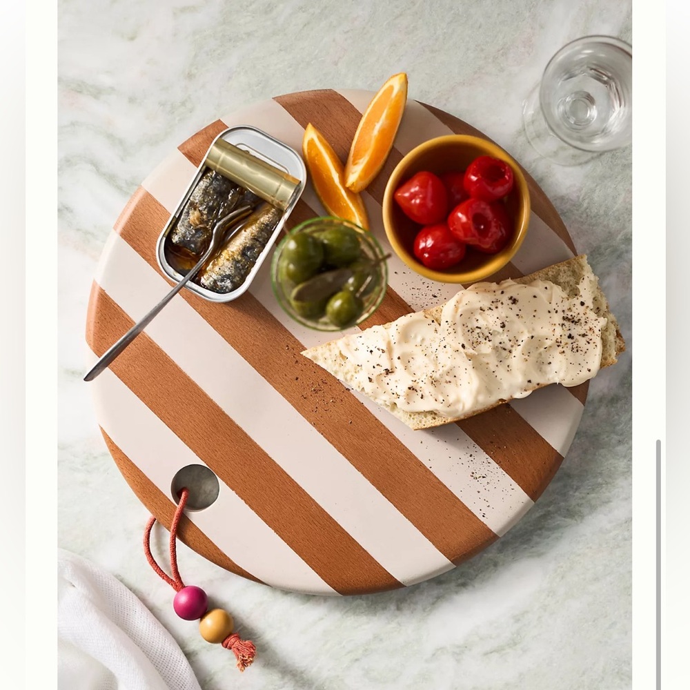 NWT Anthropologie Catania Round Wood Serving Board